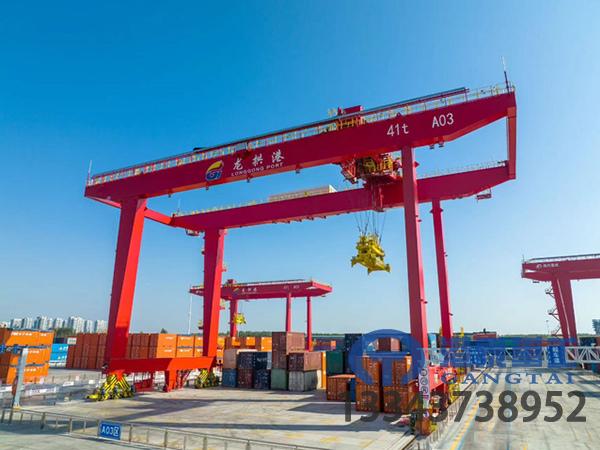 湖北武漢集裝箱門式起重機廠家集裝箱門式起重機適應自動化作業需求